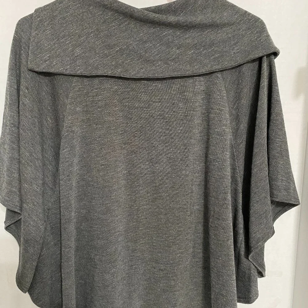 I.N. Studio MP Mini Poncho - Picture 2 of 5